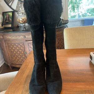 Italian Shoemakers Black Fur-Trimmed Heeled Boots